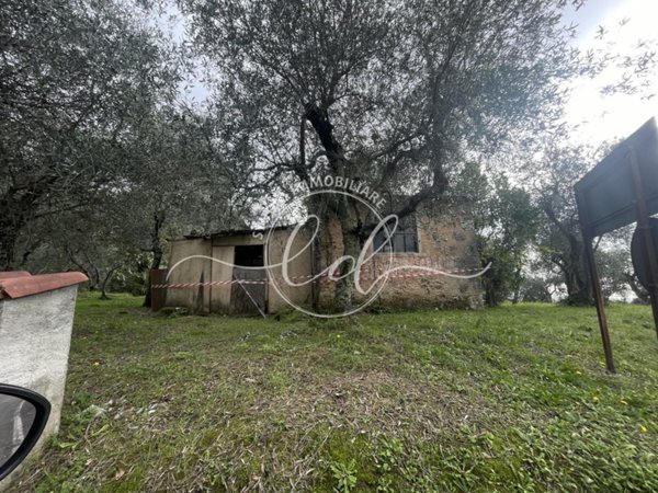 appartamento in vendita a Pietrasanta in zona Capezzano Monte