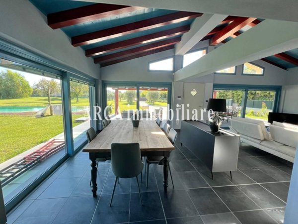 casa indipendente in vendita a Pietrasanta