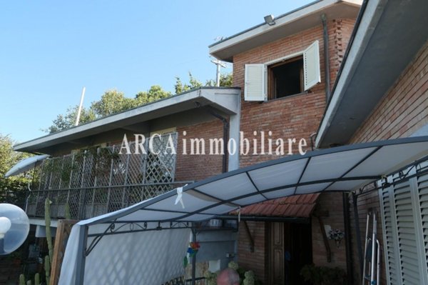 casa indipendente in vendita a Pietrasanta