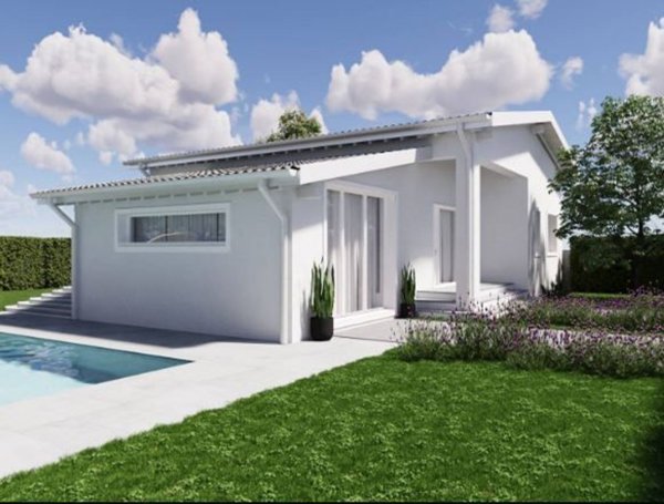 casa indipendente in vendita a Pietrasanta in zona Marina di Pietrasanta