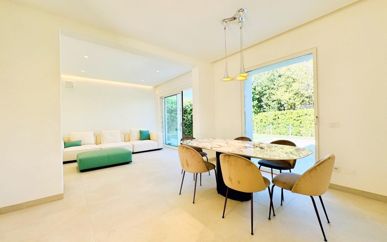 casa indipendente in vendita a Pietrasanta in zona Fiumetto