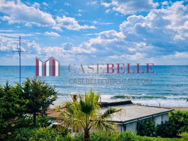 appartamento in vendita a Pietrasanta in zona Focette