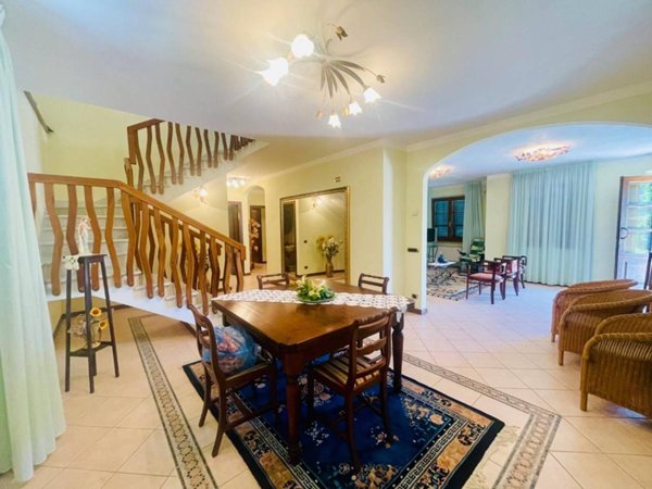 casa indipendente in vendita a Pietrasanta in zona Focette