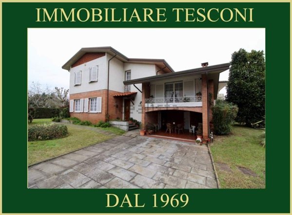 casa indipendente in vendita a Pietrasanta in zona Focette