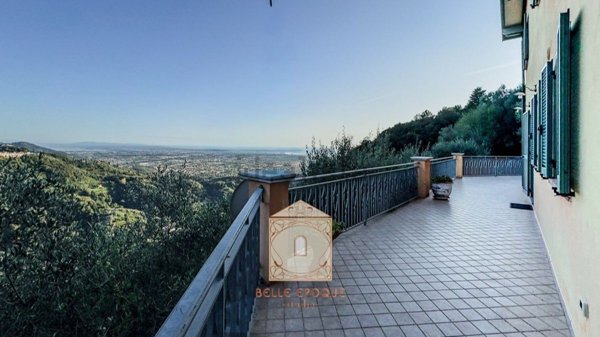 casa semindipendente in vendita a Pietrasanta