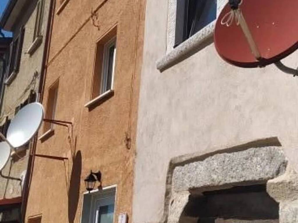 casa indipendente in vendita a Pietrasanta in zona Solaio