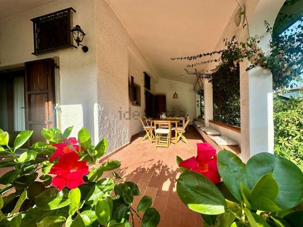 casa indipendente in vendita a Pietrasanta in zona Focette