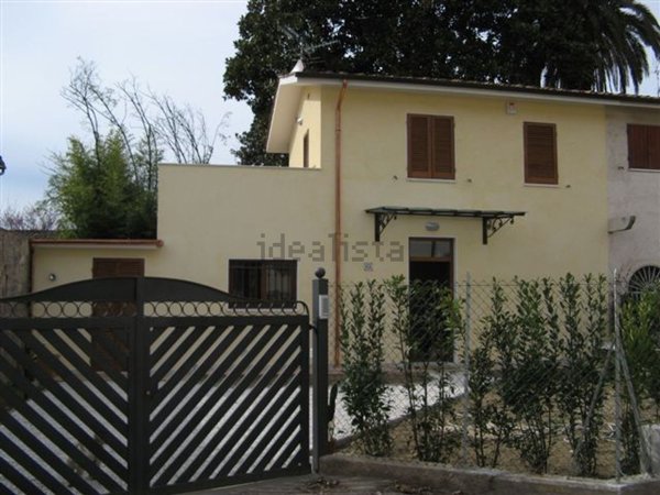 casa indipendente in vendita a Pietrasanta