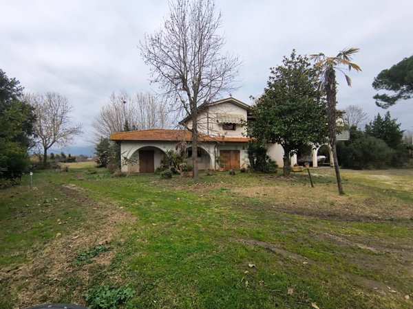casa indipendente in vendita a Pietrasanta in zona Focette
