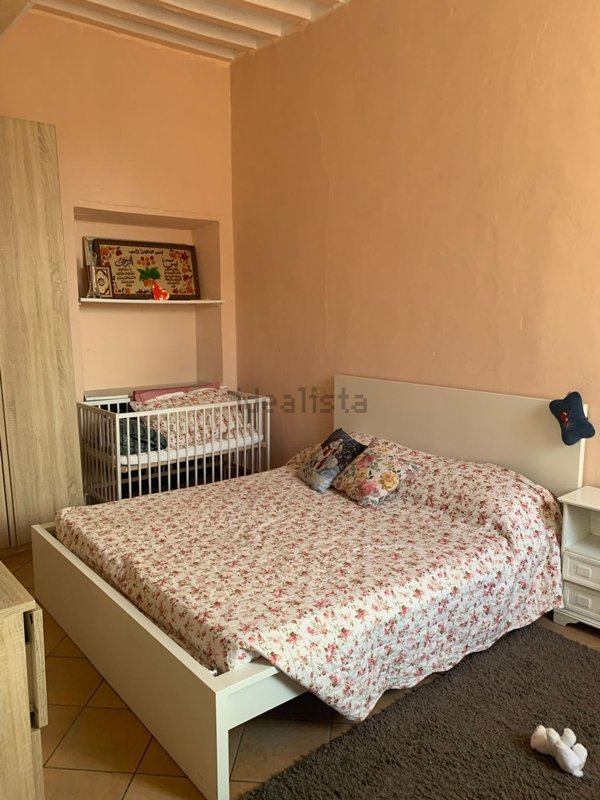 appartamento in vendita a Pietrasanta in zona Valdicastello