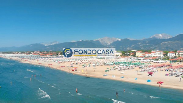 casa indipendente in vendita a Pietrasanta in zona Focette