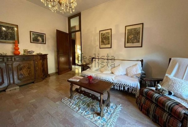 casa indipendente in vendita a Pietrasanta