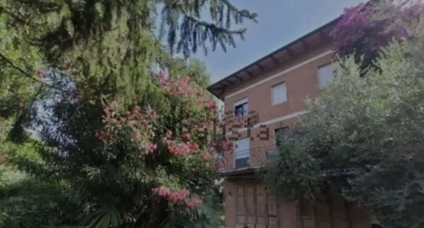 casa indipendente in vendita a Pietrasanta