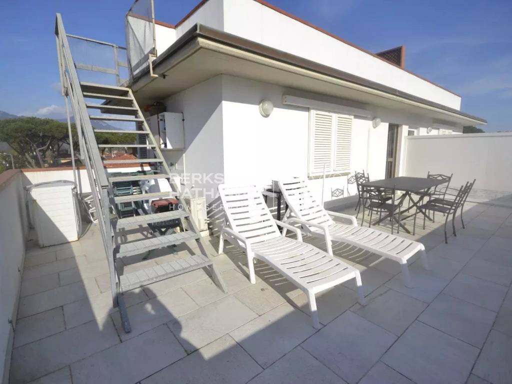 appartamento in vendita a Pietrasanta