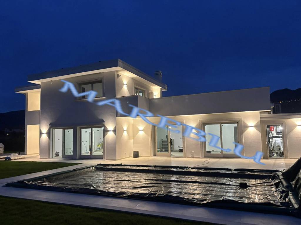 casa indipendente in vendita a Pietrasanta