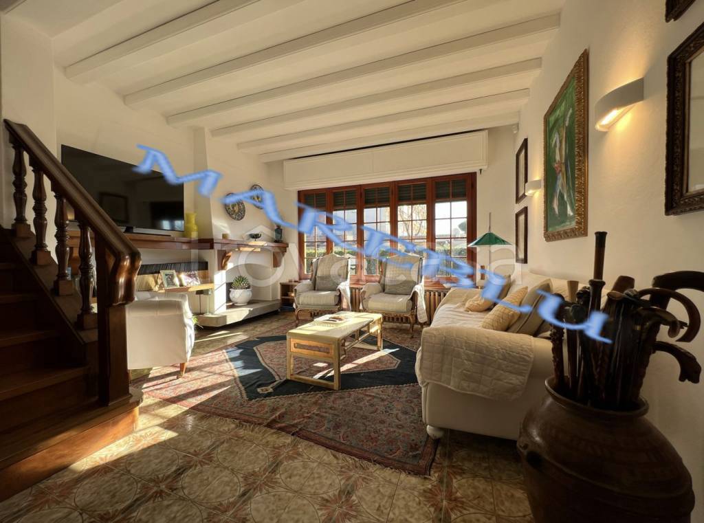 casa indipendente in vendita a Pietrasanta in zona Vignone