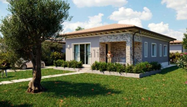 casa indipendente in vendita a Pietrasanta