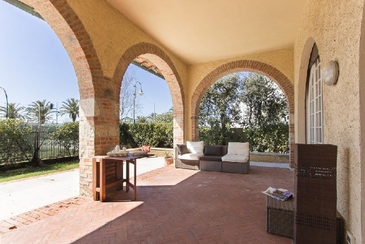 casa indipendente in vendita a Pietrasanta in zona Marina di Pietrasanta