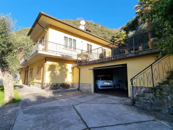 casa indipendente in vendita a Pietrasanta