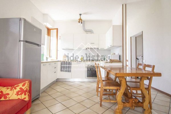 casa indipendente in vendita a Pietrasanta in zona Tonfano