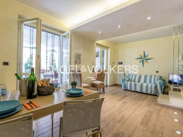 casa indipendente in vendita a Pietrasanta in zona Marina di Pietrasanta