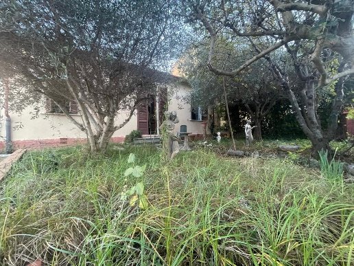 casa indipendente in vendita a Pietrasanta