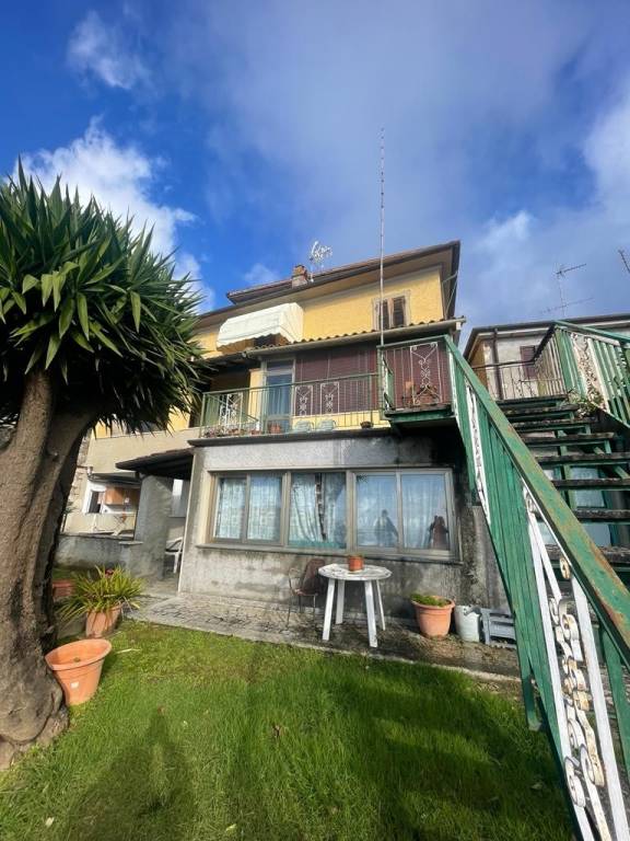 casa indipendente in vendita a Pietrasanta