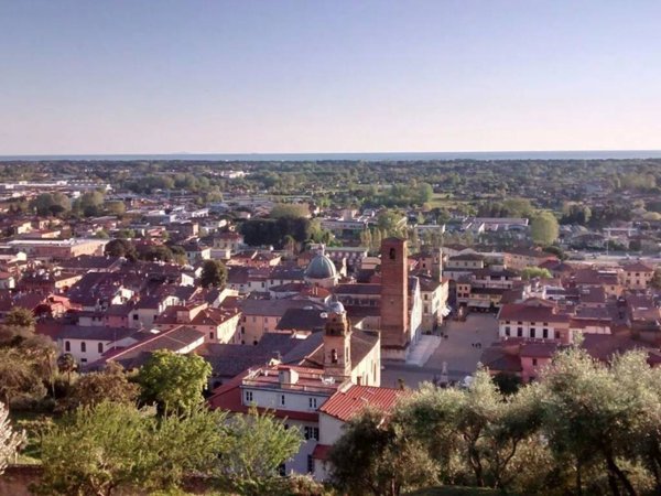 terreno edificabile in vendita a Pietrasanta