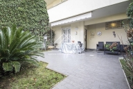 casa indipendente in vendita a Pietrasanta in zona Vignone