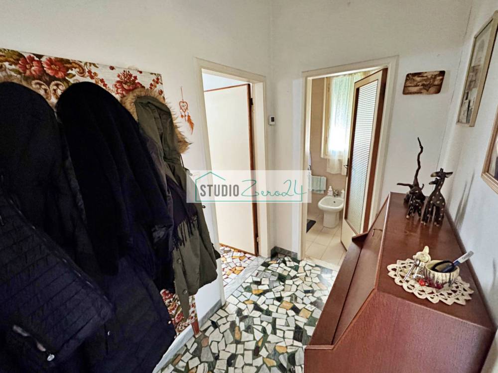 appartamento in vendita a Pietrasanta in zona Vignone