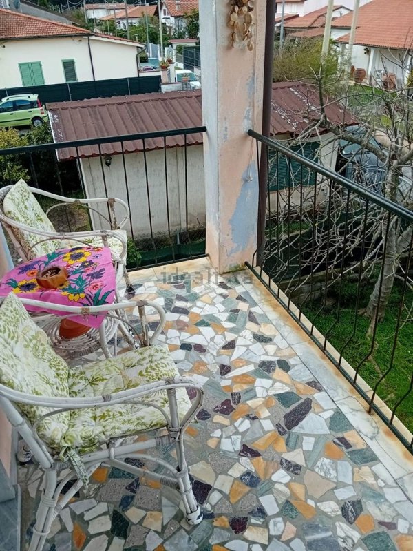 appartamento in vendita a Pietrasanta in zona Tonfano