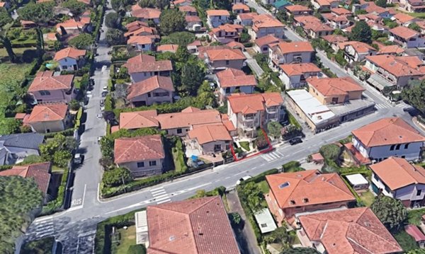 casa indipendente in vendita a Pietrasanta in zona Marina di Pietrasanta