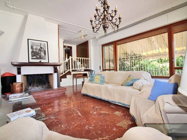 casa indipendente in vendita a Pietrasanta