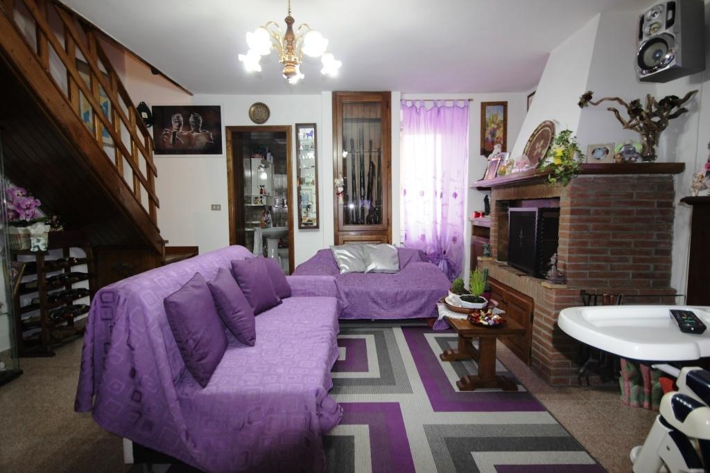 casa indipendente in vendita a Pietrasanta