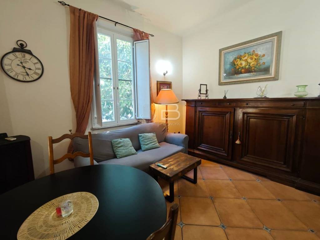casa indipendente in vendita a Pietrasanta in zona Vallecchia