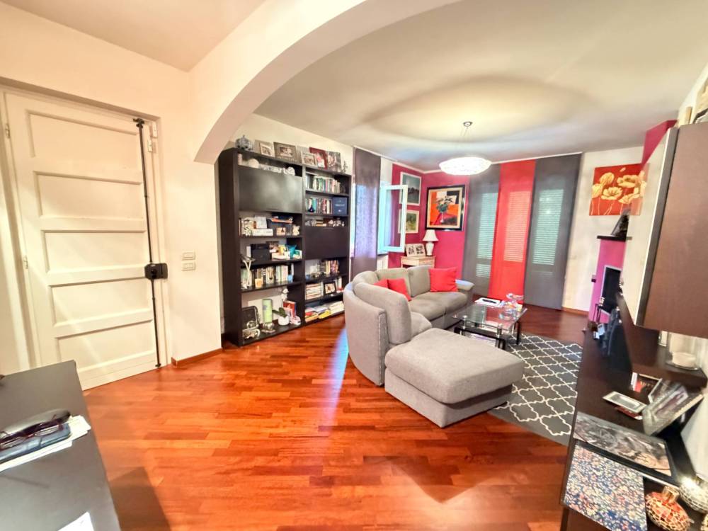 casa indipendente in vendita a Pietrasanta in zona Capriglia