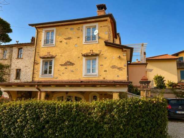 casa indipendente in vendita a Pietrasanta in zona Marina di Pietrasanta
