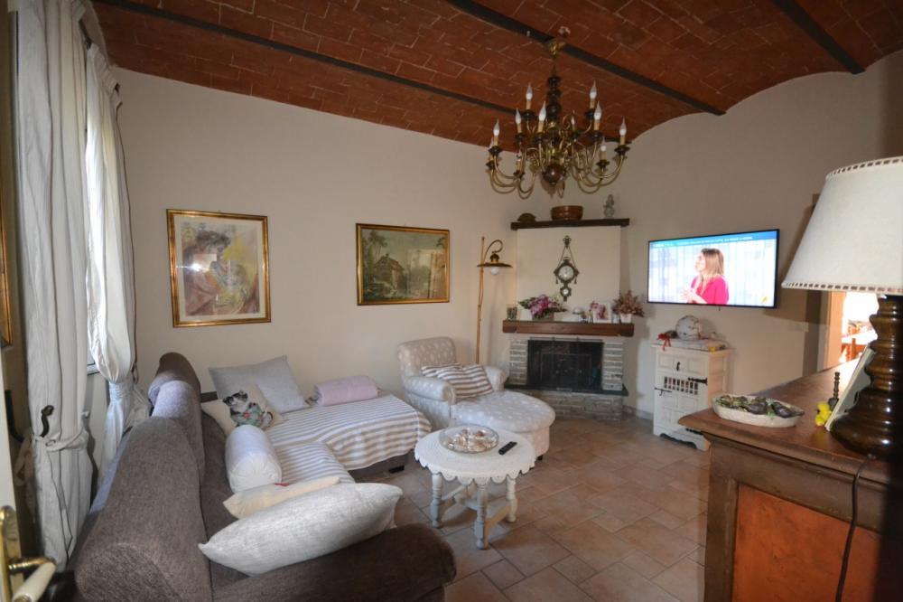casa indipendente in vendita a Pietrasanta