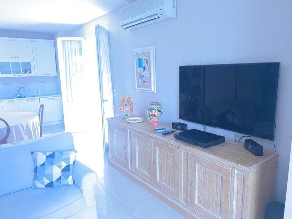 casa indipendente in vendita a Pietrasanta