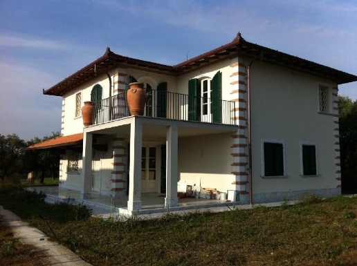 casa indipendente in vendita a Pietrasanta