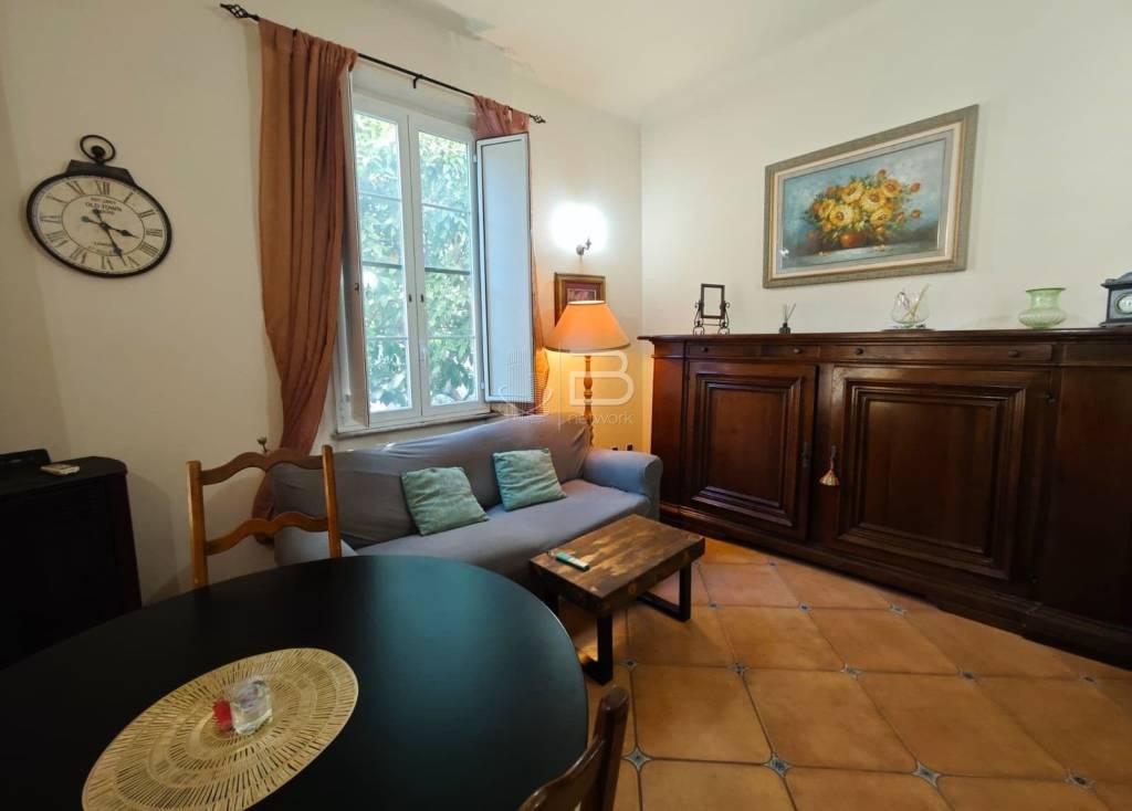 casa indipendente in vendita a Pietrasanta in zona Vallecchia