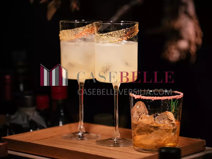 negozio in vendita a Pietrasanta