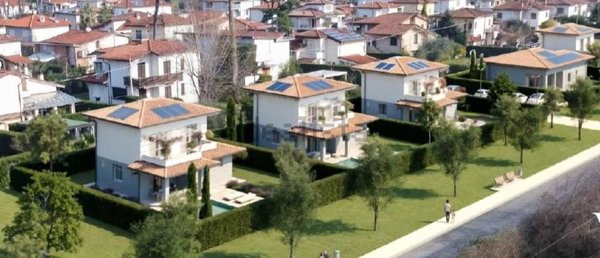 casa indipendente in vendita a Pietrasanta in zona Tonfano