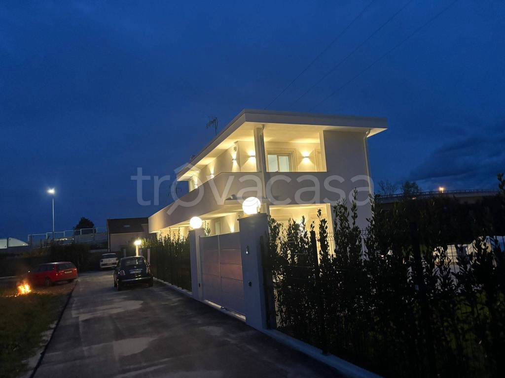 casa indipendente in vendita a Pietrasanta