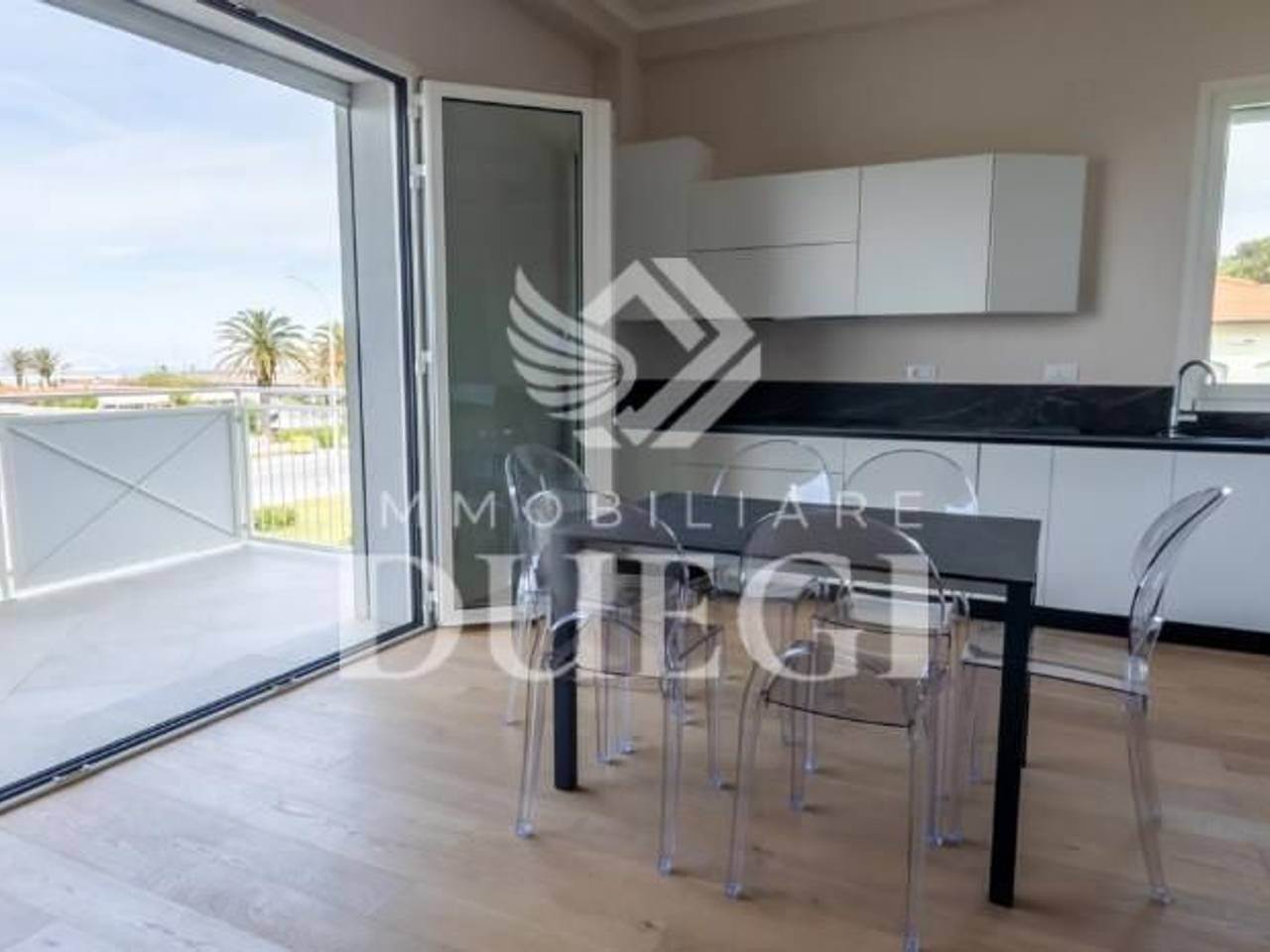 appartamento in vendita a Pietrasanta in zona Focette