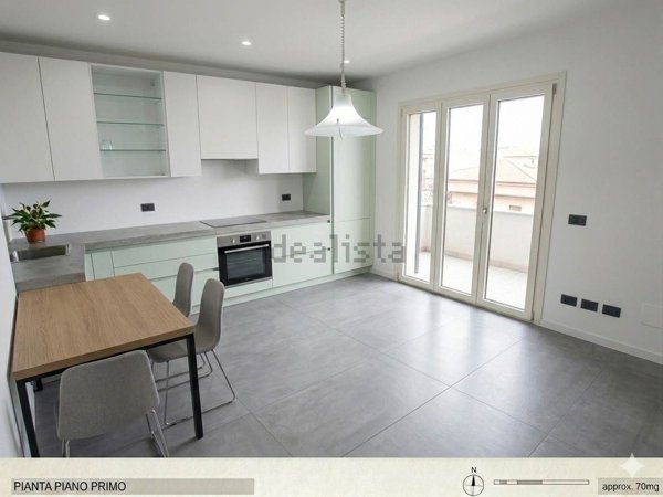 appartamento in vendita a Pietrasanta in zona Tonfano