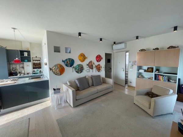 appartamento in vendita a Pietrasanta in zona Tonfano