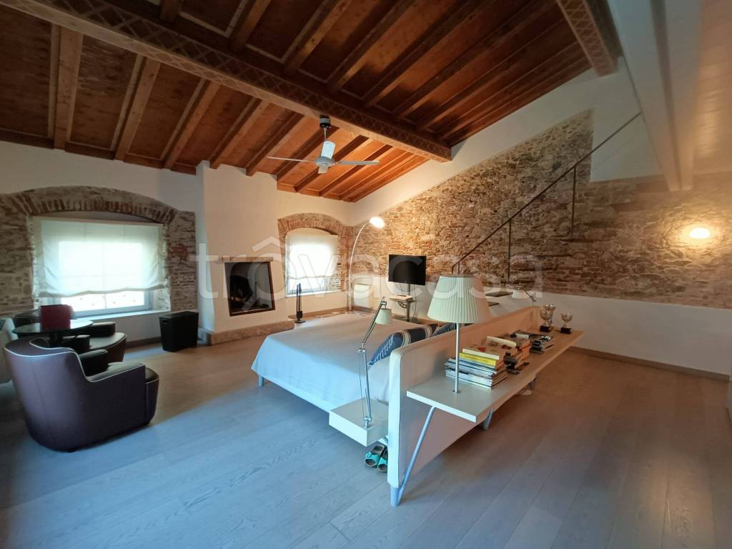casa indipendente in vendita a Pietrasanta