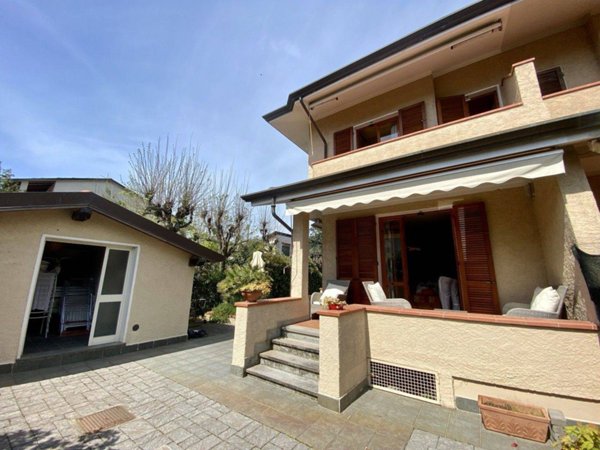 casa indipendente in vendita a Pietrasanta in zona Fiumetto