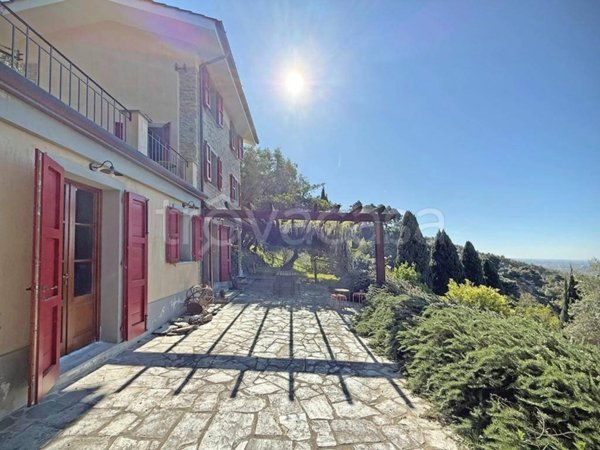 casa indipendente in vendita a Pietrasanta